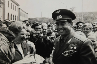 Dvojnásobný hrdina SSSR a kosmonaut Georgij Beregovoj. Dvojnásobný hrdina SSSR a kosmonaut Georgij Beregovoj